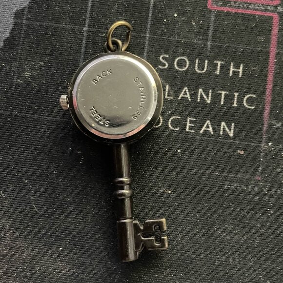 DBS Key-Shaped Women's Watch - Picture 2 of 3